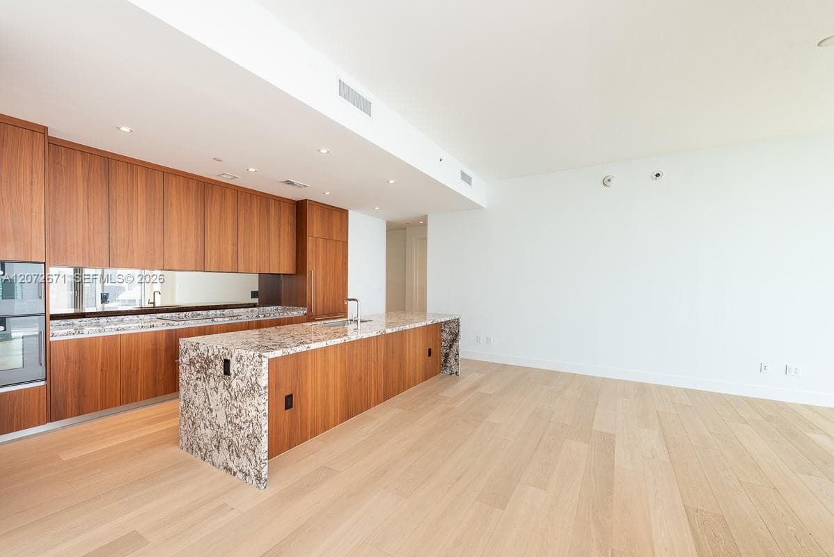 175 SE 25th Rd # 3504, Miami, FL 33129 photo 6