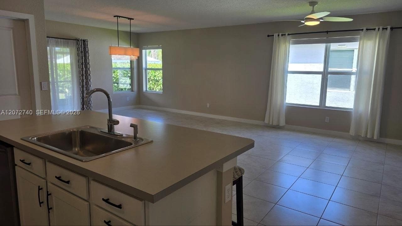 3809 SE Lee St, Stuart, FL 34997 photo 6
