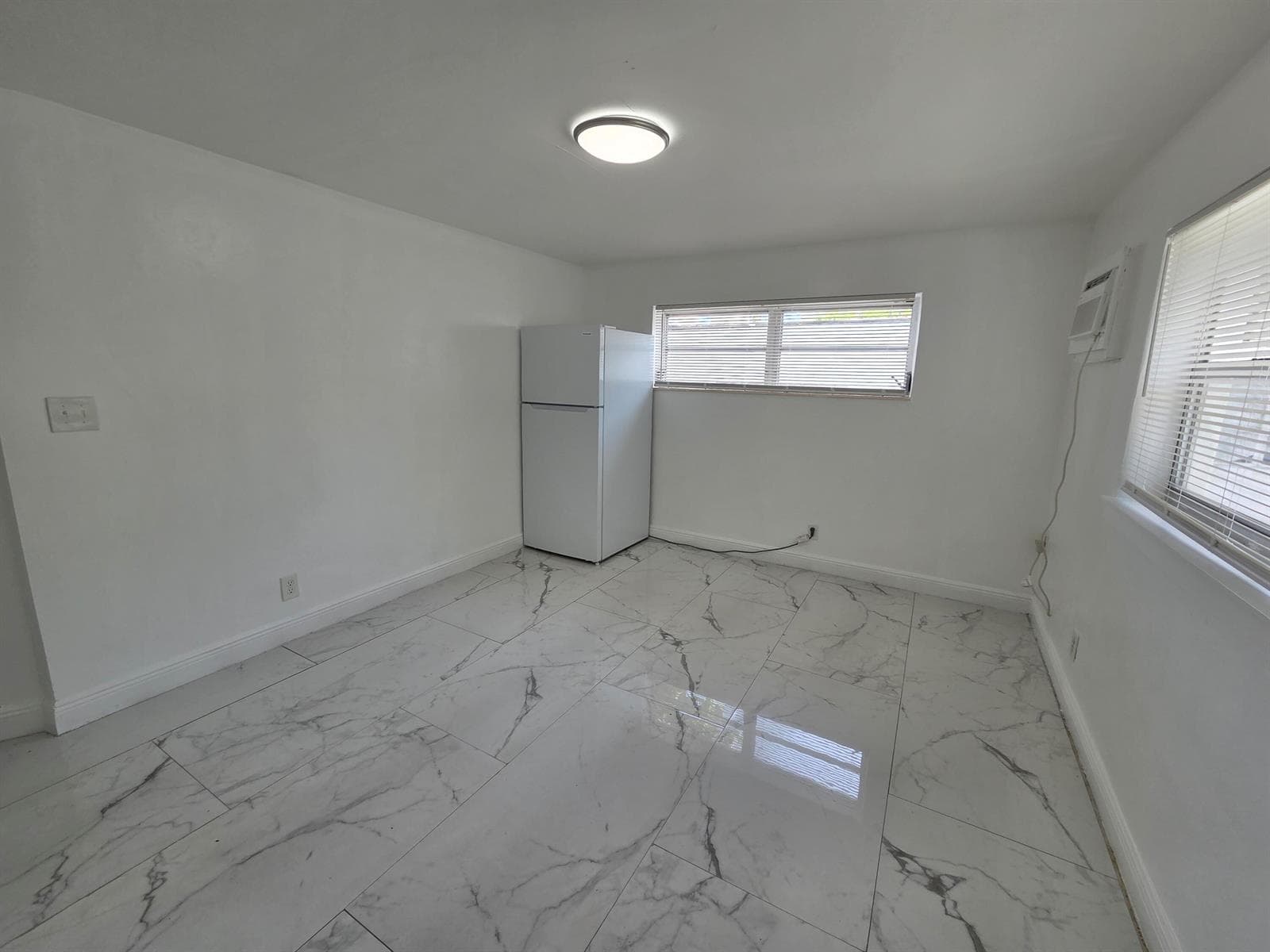844 NE 17TH Way # 2, Fort Lauderdale, FL 33304 photo 2