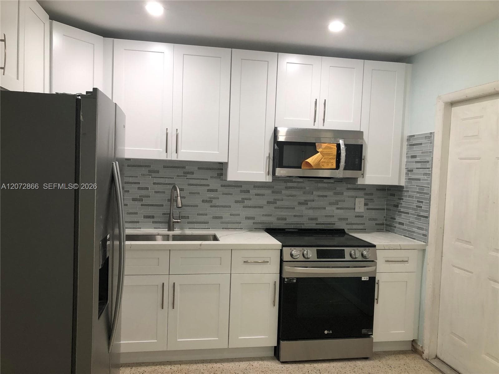 10831 NE 2nd Ct, Miami, FL 33161 photo 8