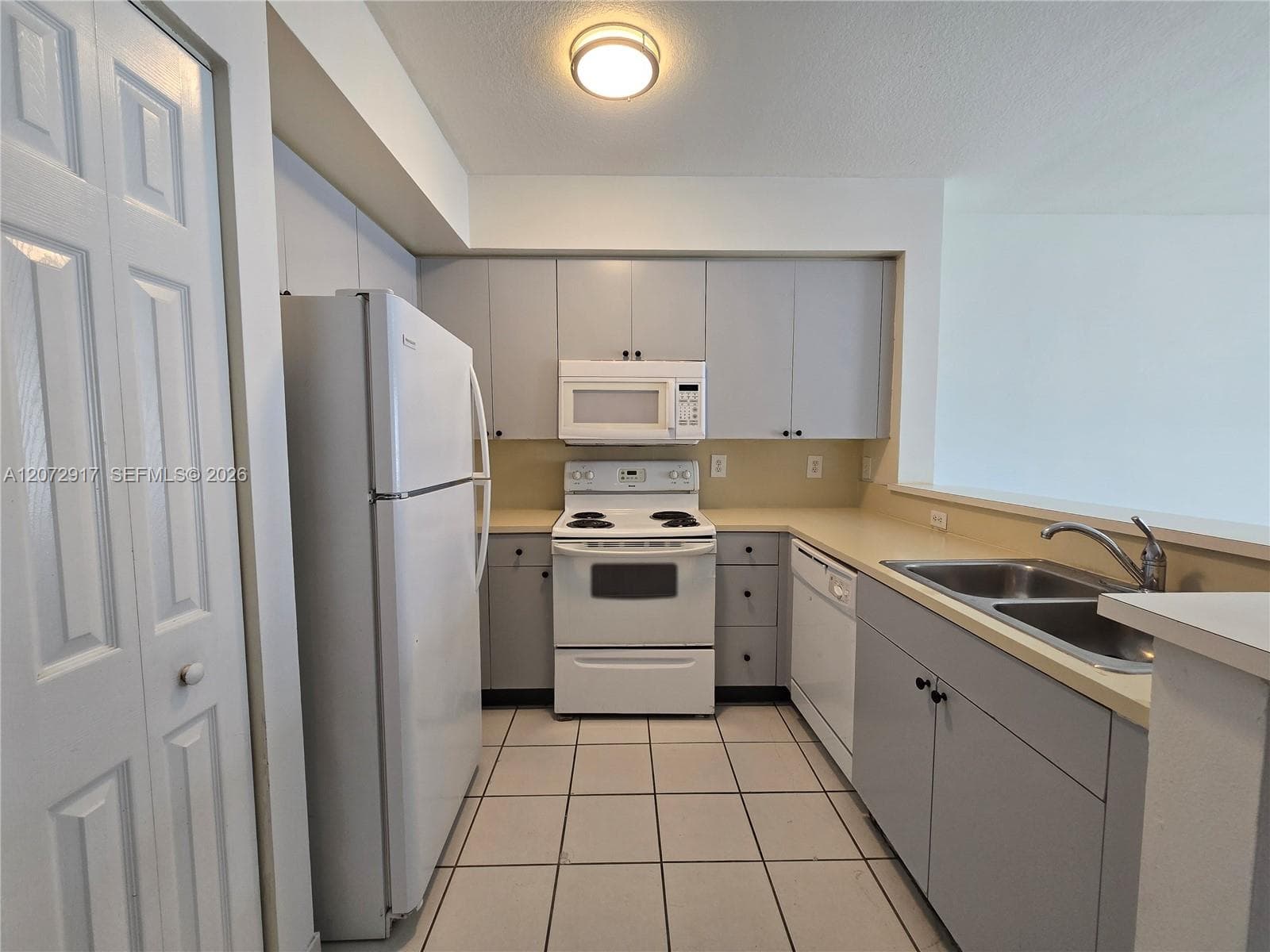 11060 SW 196th St # 413, Cutler Bay, FL 33157 photo 6