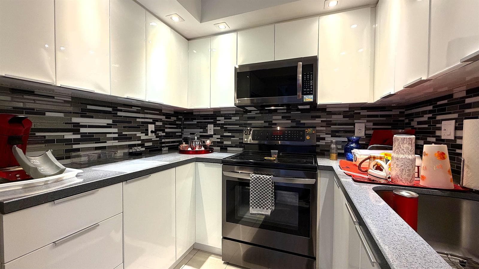 20335 W COUNTRY CLUB Drive # 2408, Aventura, FL 33180 photo 12