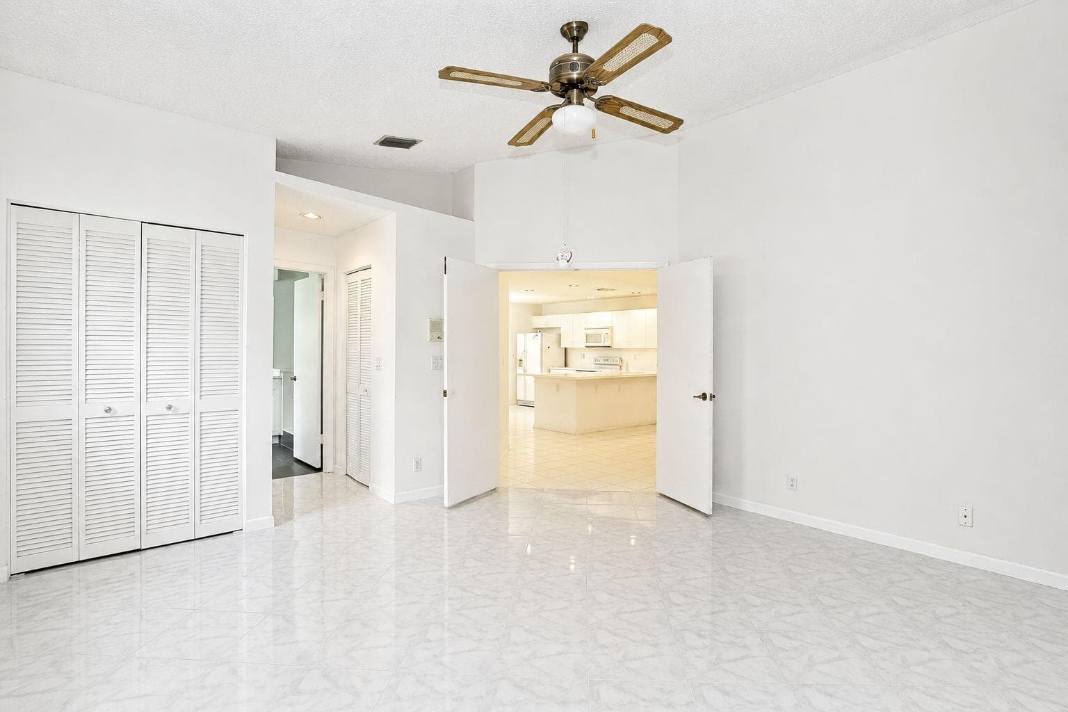 7606 Briar Cliff Circle, Lake Worth, FL 33467 photo 12