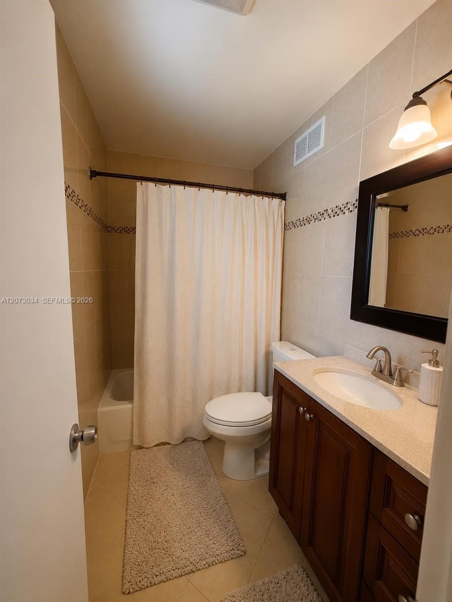 421 NE 1st St # 217, Hallandale Beach, FL 33009 photo 9
