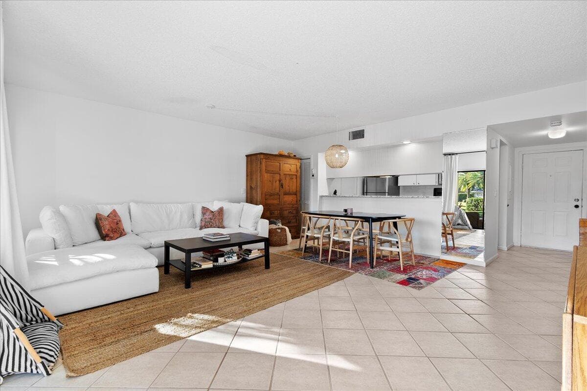 11863 Wimbledon Circle # 446, Wellington, FL 33414 photo 7