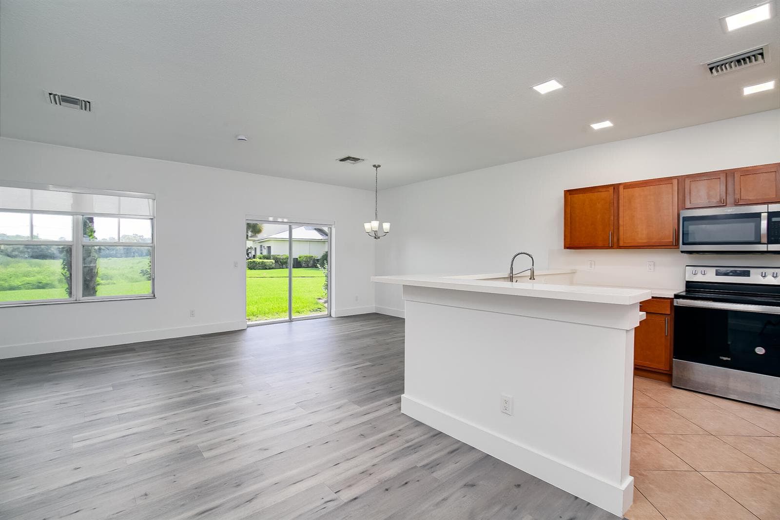 3902 SABAL Way, Fort Pierce, FL 34981 photo 8