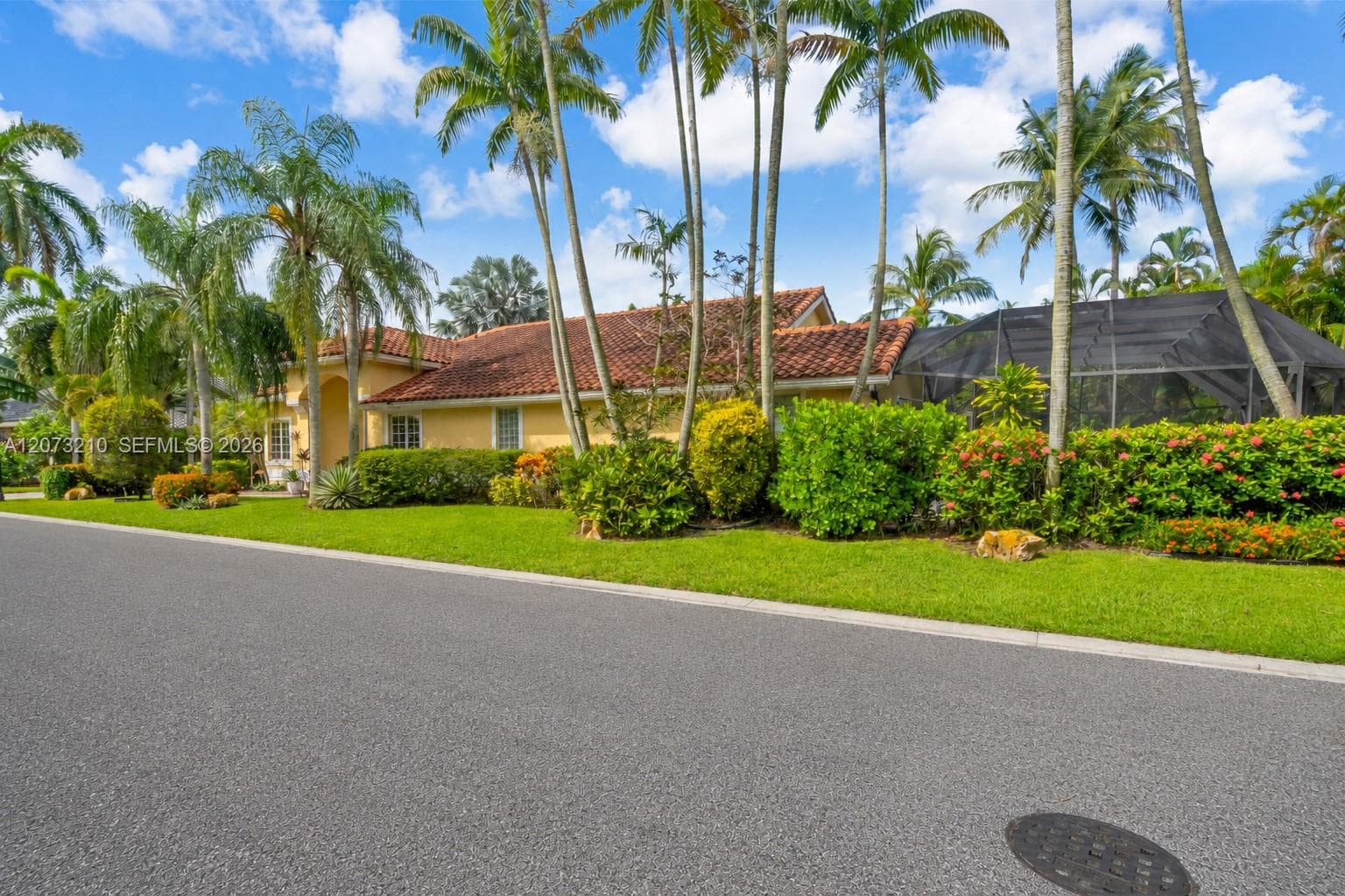 1090 SW 156th Ave, Pembroke Pines, FL 33027 photo 6