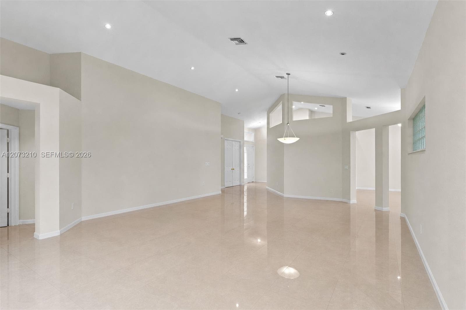 1090 SW 156th Ave, Pembroke Pines, FL 33027 photo 13