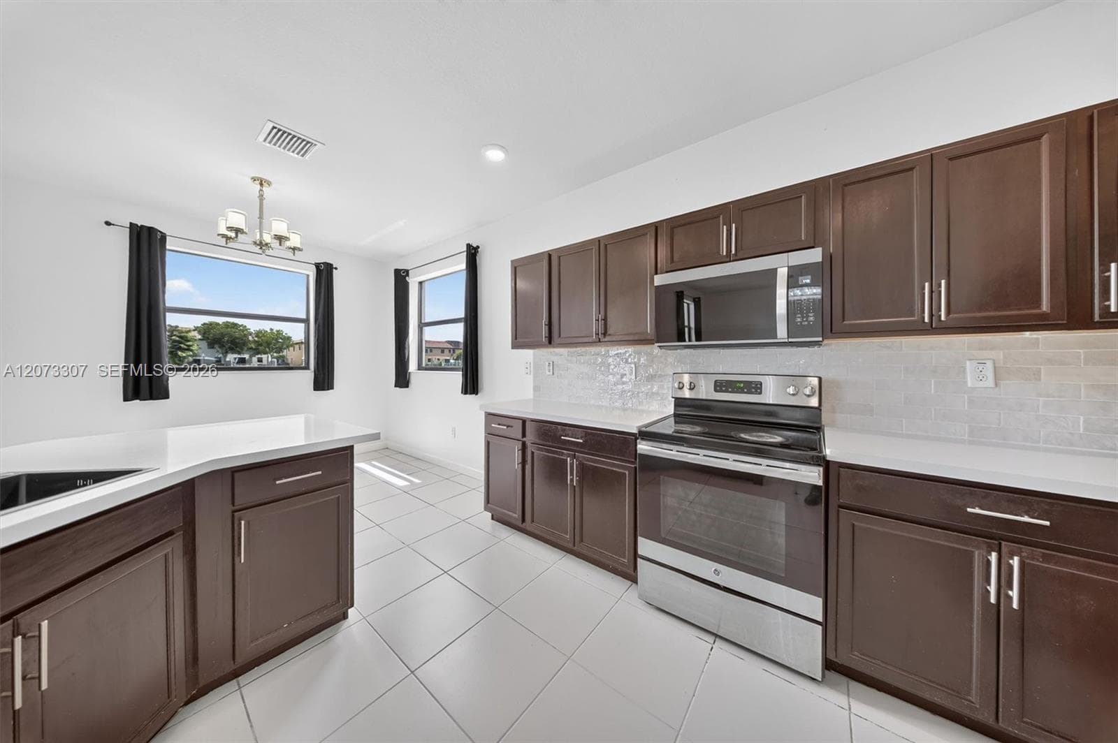9371 W 35th Ave, Hialeah, FL 33018 photo 9
