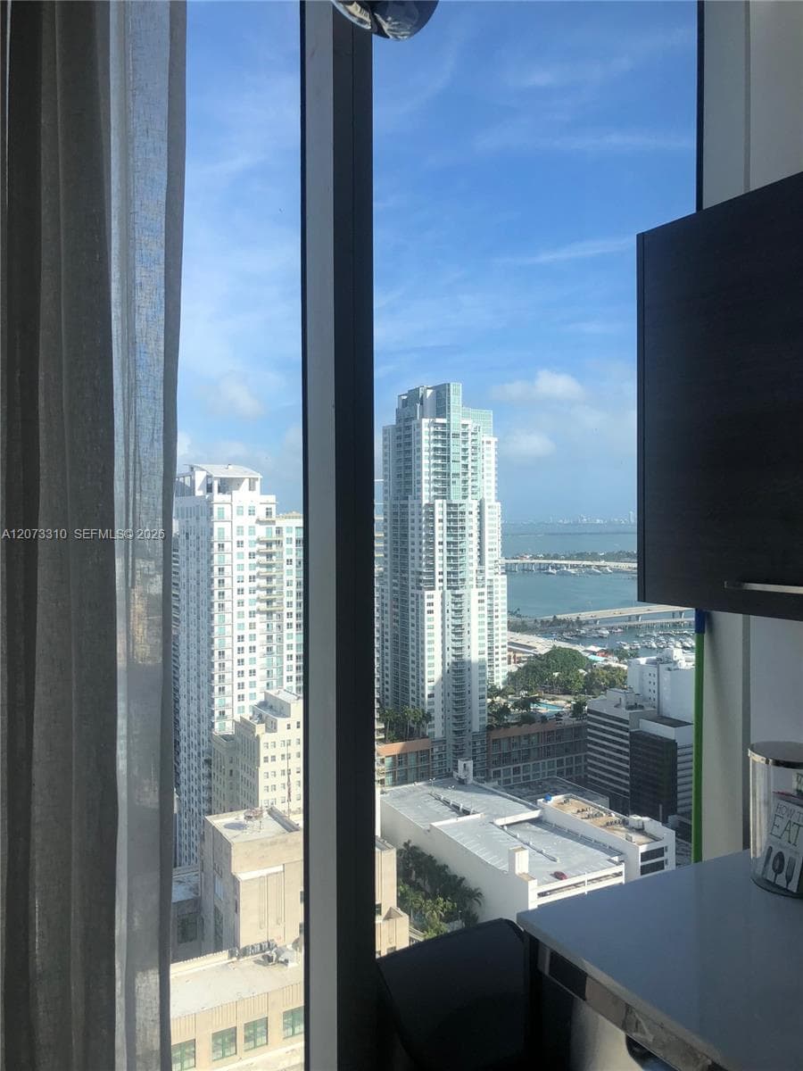 151 SE 1 St # PH 10, Miami, FL 33131 photo 12