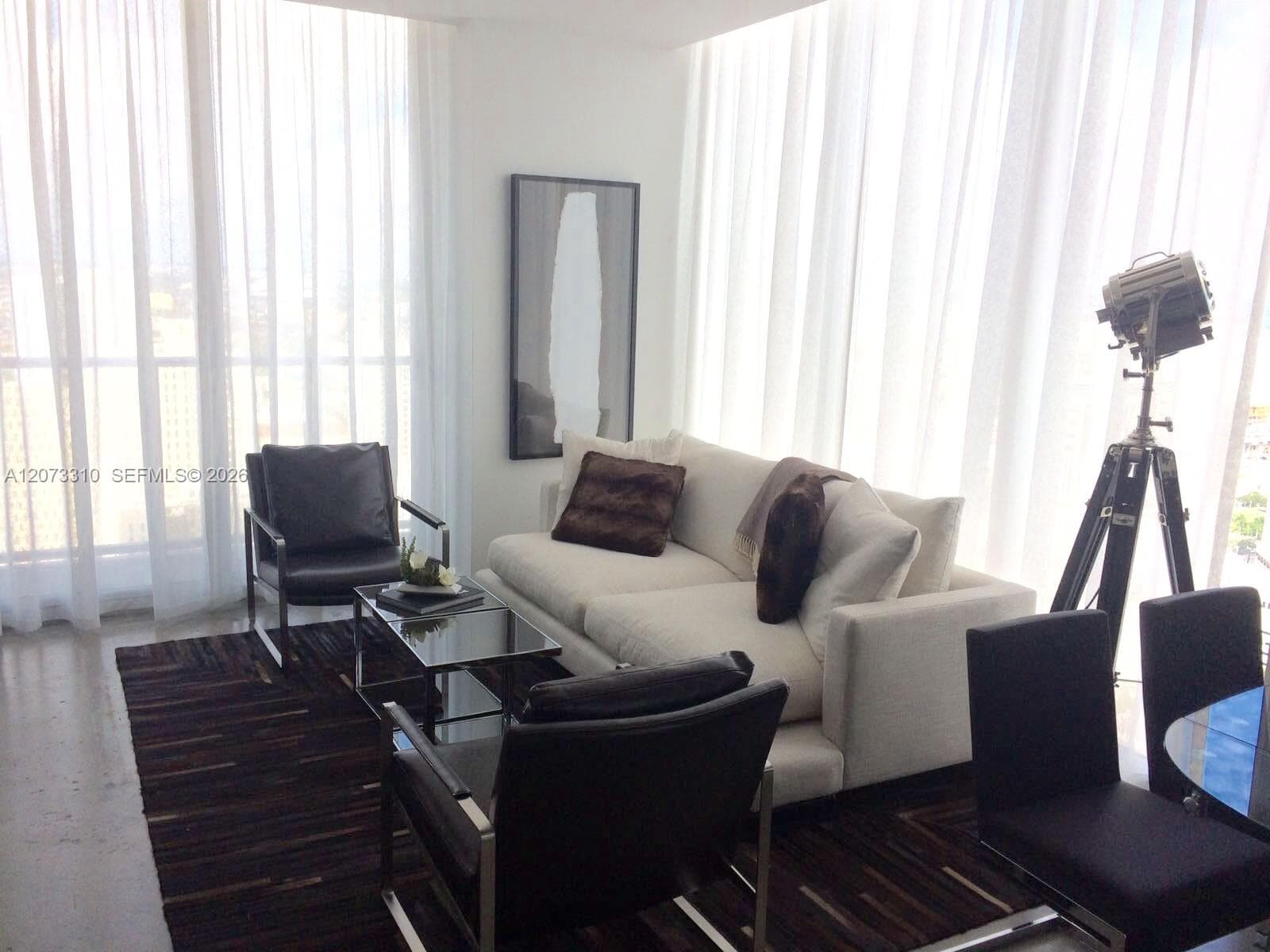 151 SE 1 St # PH 10, Miami, FL 33131 photo 7