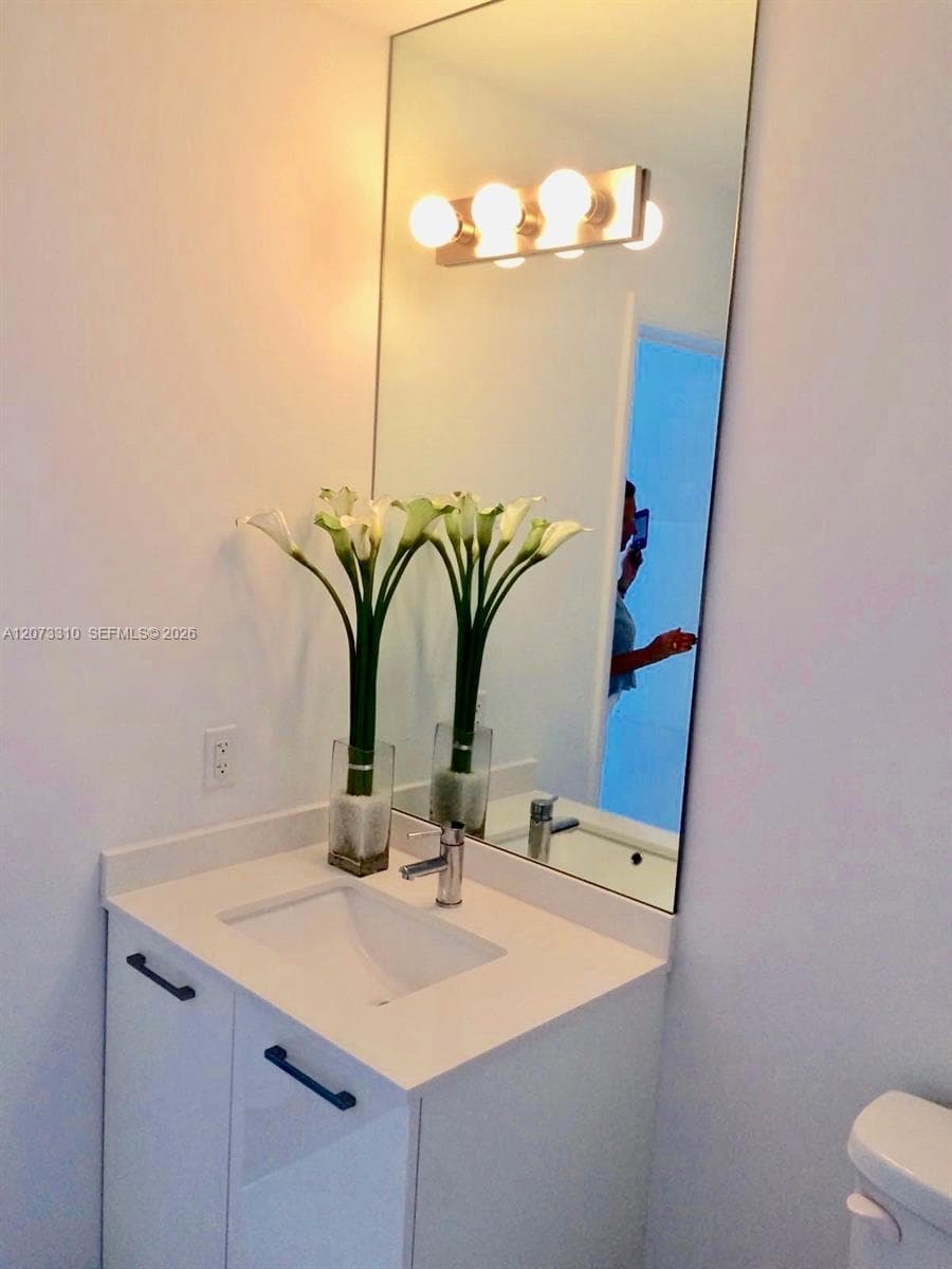 151 SE 1 St # PH 10, Miami, FL 33131 photo 9