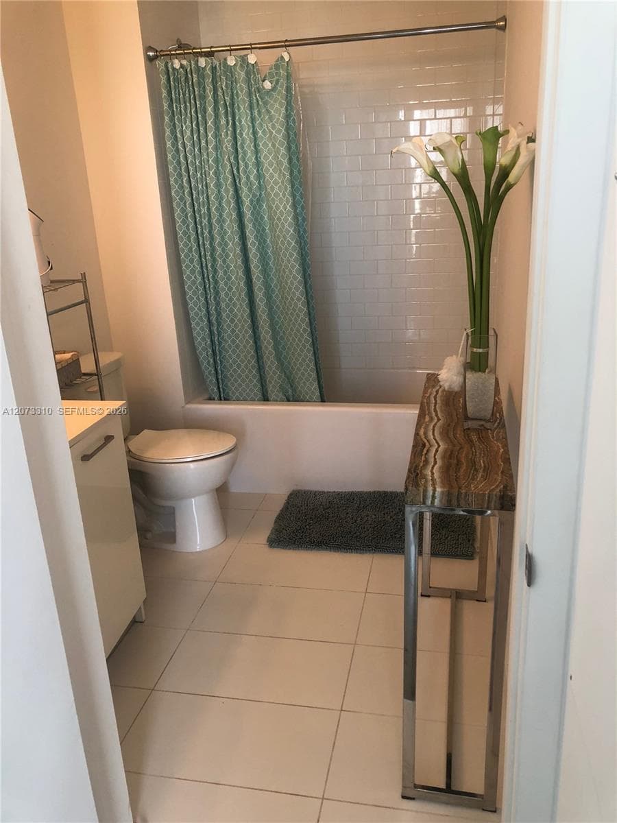 151 SE 1 St # PH 10, Miami, FL 33131 photo 10