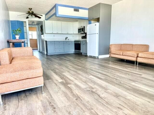 300 OREGON Street # 408, Hollywood, FL 33019 photo 8