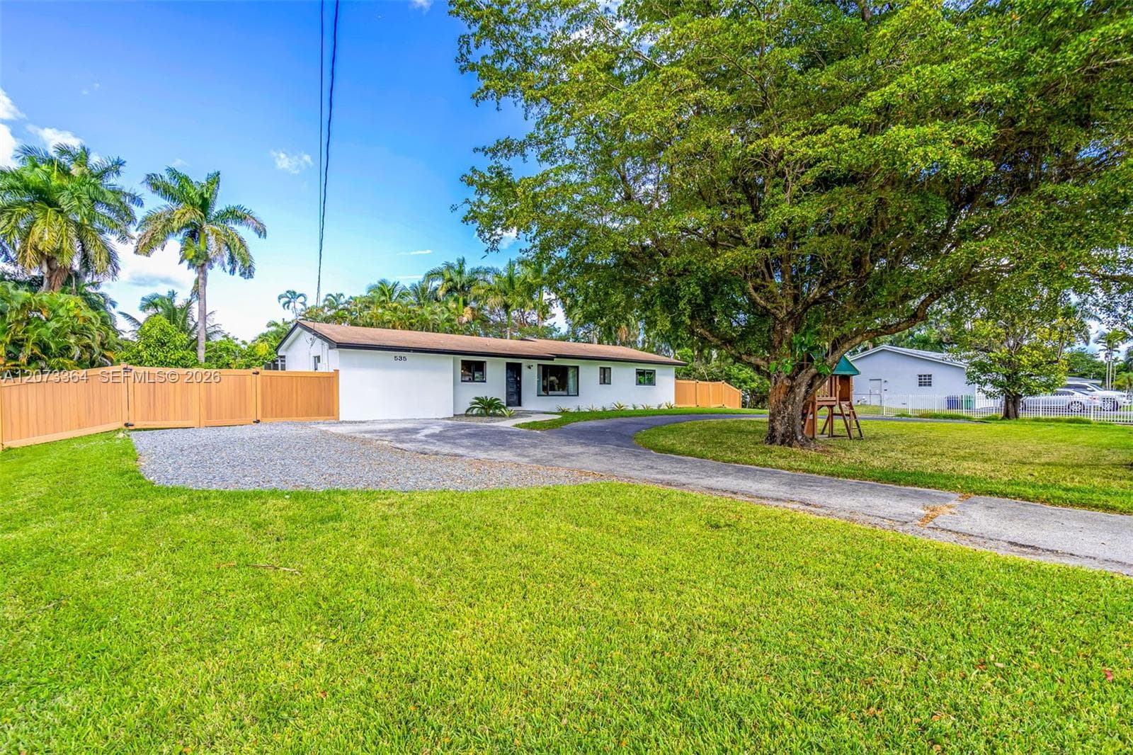 535 N Biscayne River Dr, Miami, FL 33169 photo 3