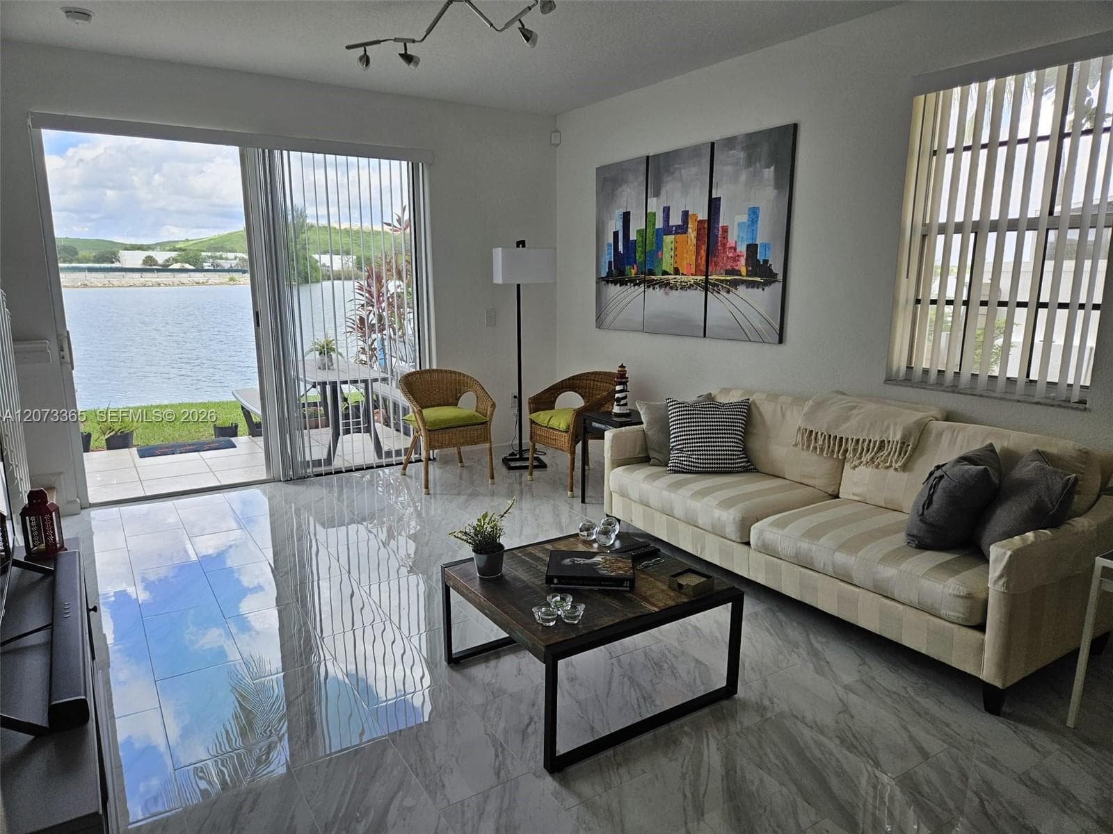 4135 Crystal Lake Dr, Deerfield Beach, FL 33064 photo 3