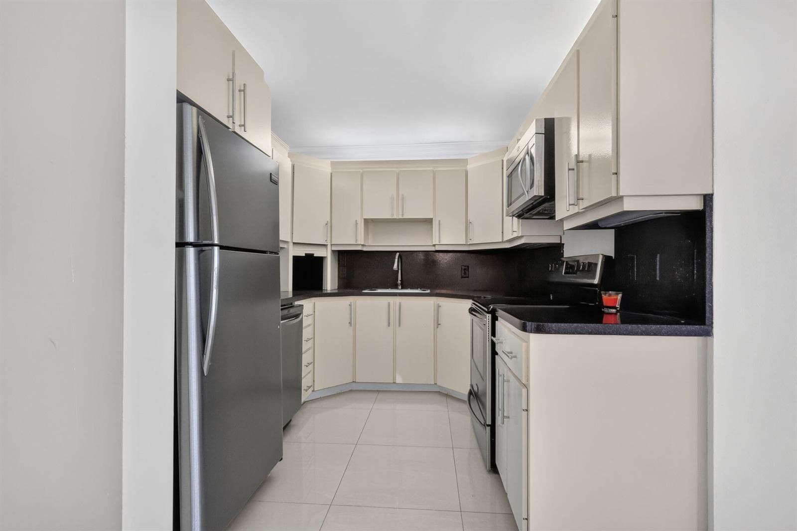 2500 NE 135TH Street # C1011, North Miami, FL 33181 photo 10