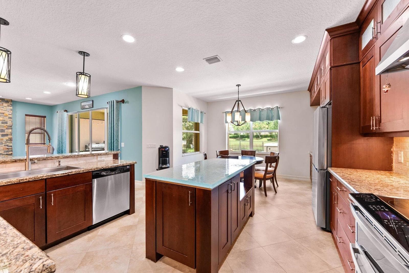 8275 Triana Point Avenue, Boynton Beach, FL 33473 photo 10