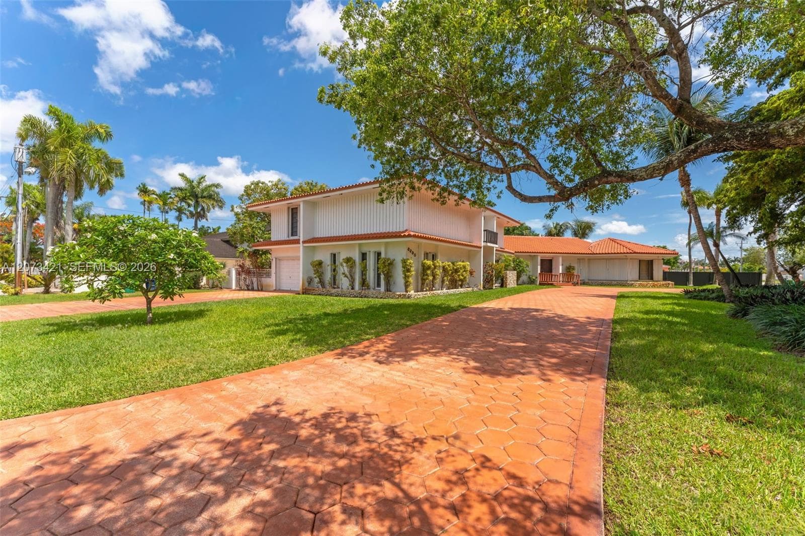8390 SW 2nd St, Miami, FL 33144 photo 6