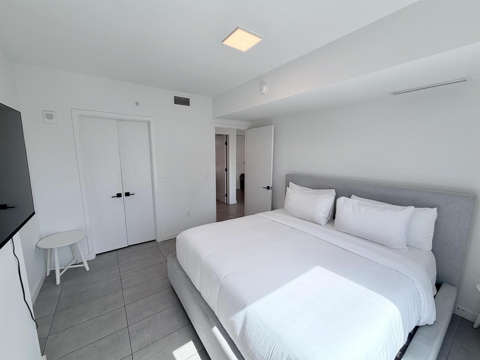 227 NE 2nd Street # Unit 1903, Miami, FL 33132 photo 10