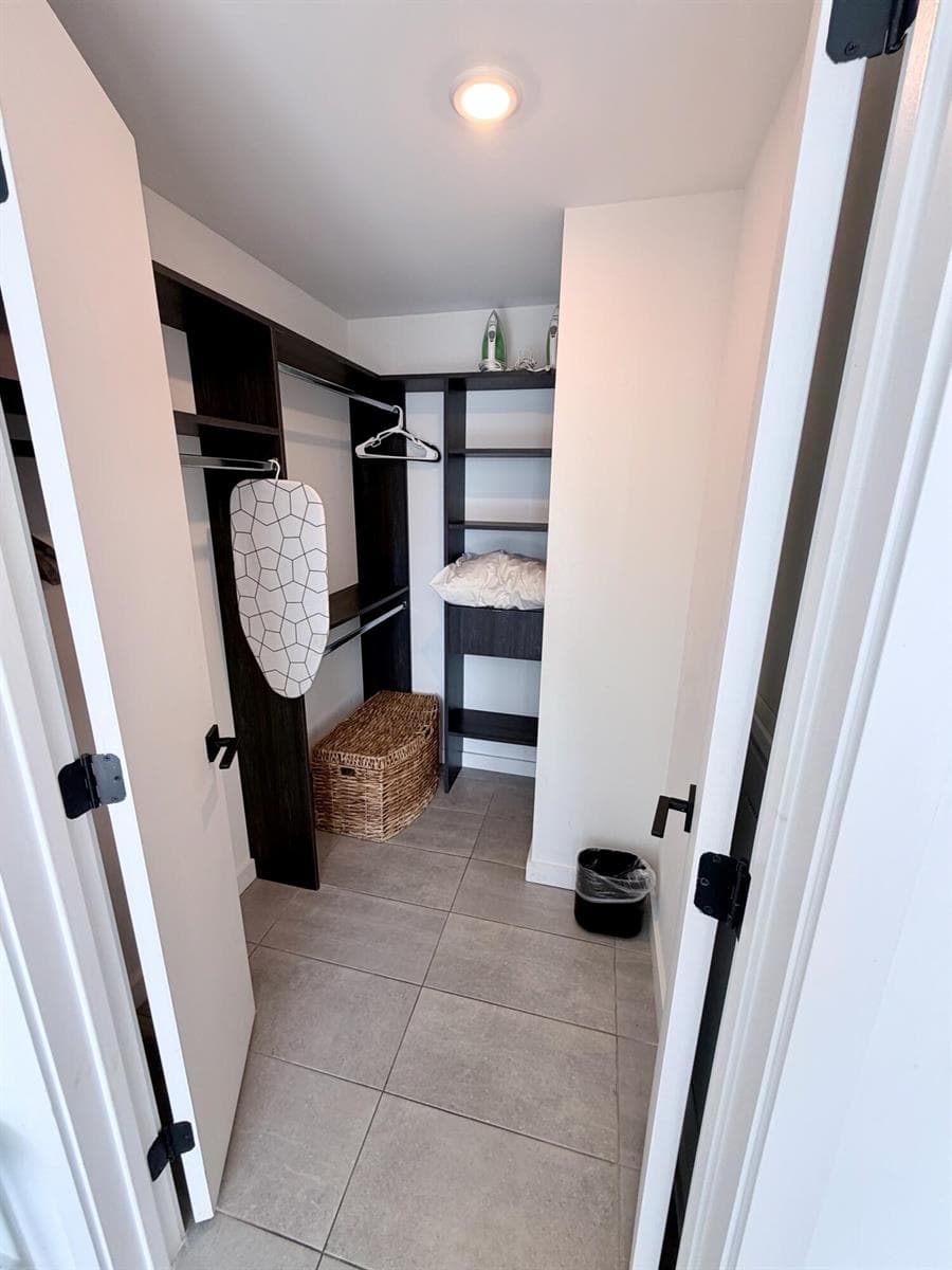 227 NE 2nd Street # Unit 1903, Miami, FL 33132 photo 11