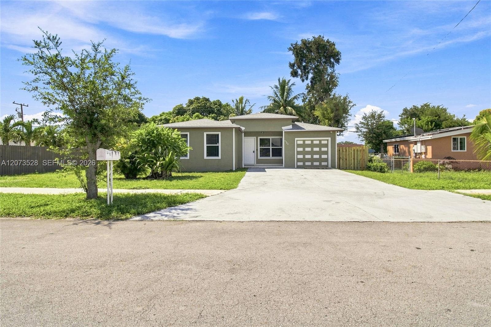 3520 NW 213th Ter, Miami Gardens, FL 33056