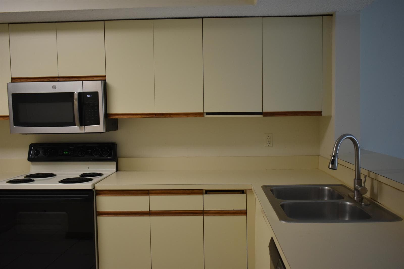 8298 NW 24TH Street, Coral Springs, FL 33065 photo 7