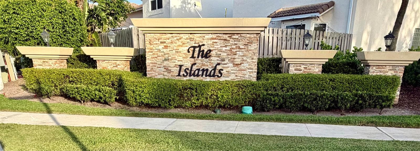 7144 CRAW KEY Way, Lake Worth, FL 33467 photo 2