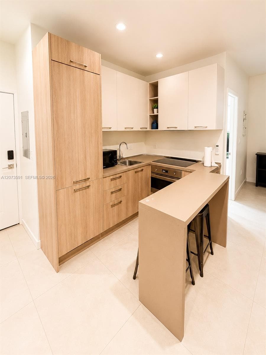 245 NE 33rd St # 107, Miami, FL 33137 photo 6
