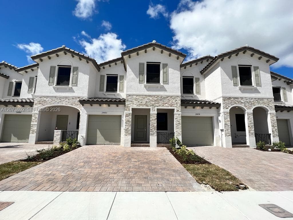 24480 SW 119th Pl # 24480, Homestead, FL 33032 photo 2