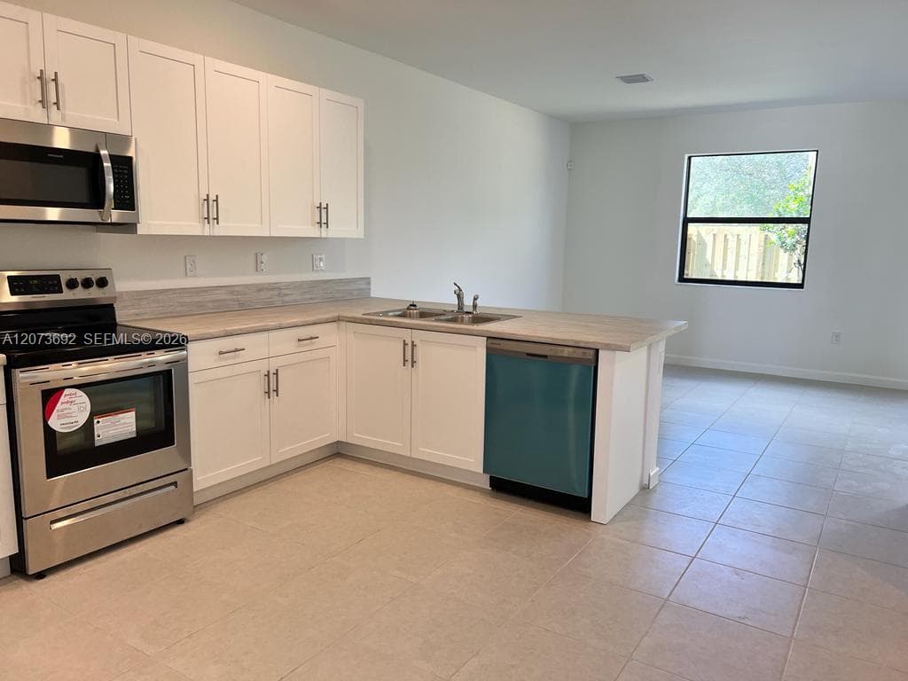 24480 SW 119th Pl # 24480, Homestead, FL 33032 photo 4