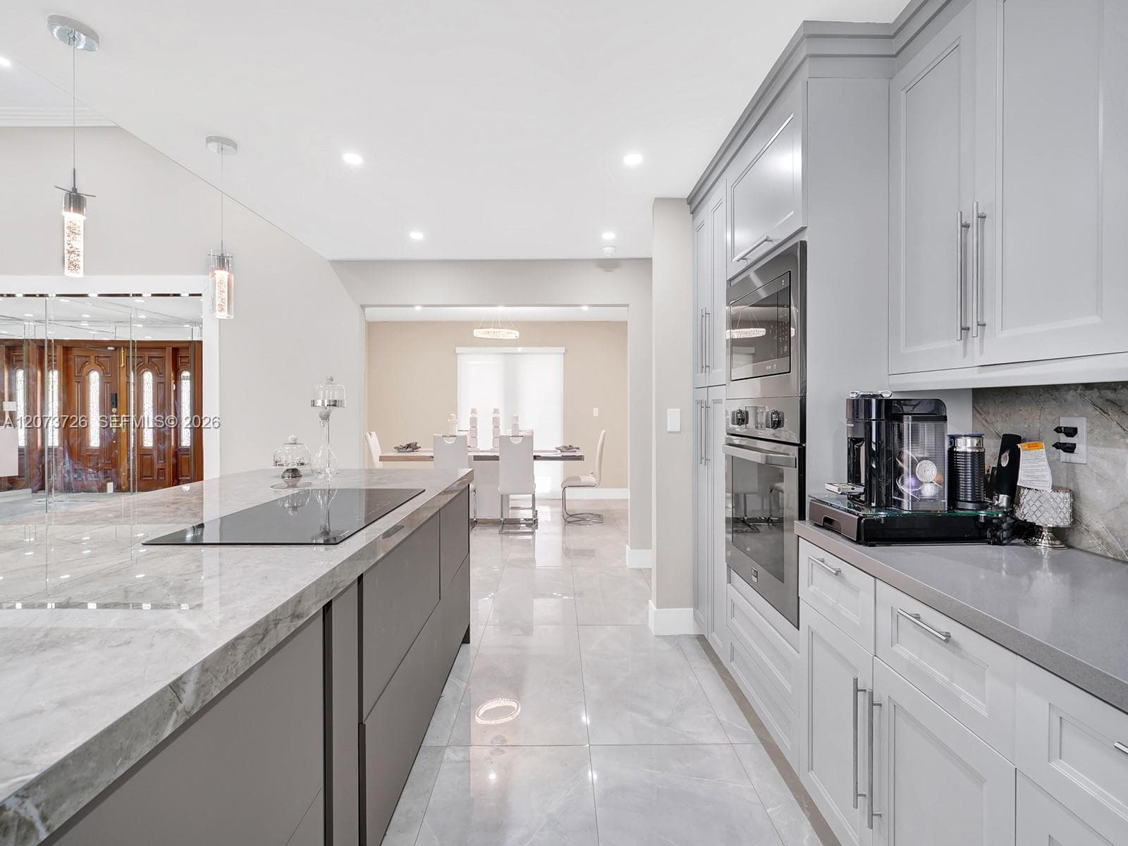 621 E Tropical Way, Plantation, FL 33317 photo 8