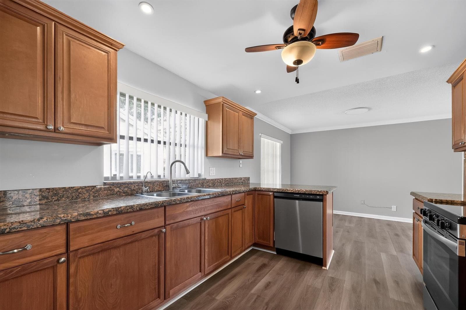 7823 NW 40TH Street, Coral Springs, FL 33065 photo 9