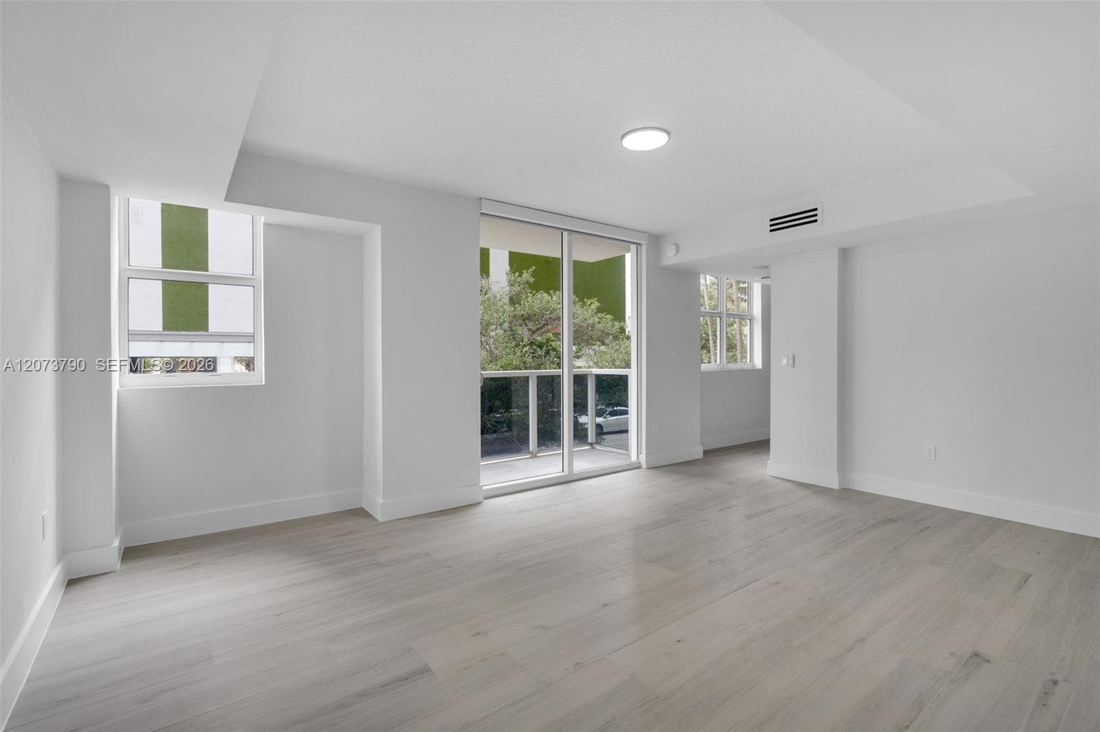 601 NE 23rd St # TH4, Miami, FL 33137 photo 10