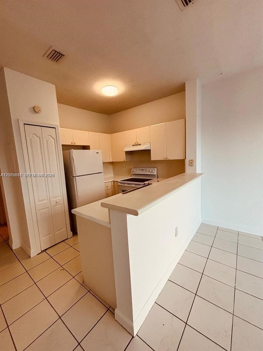 7080 NW 177th St # 201-13, Hialeah, FL 33015 photo 9
