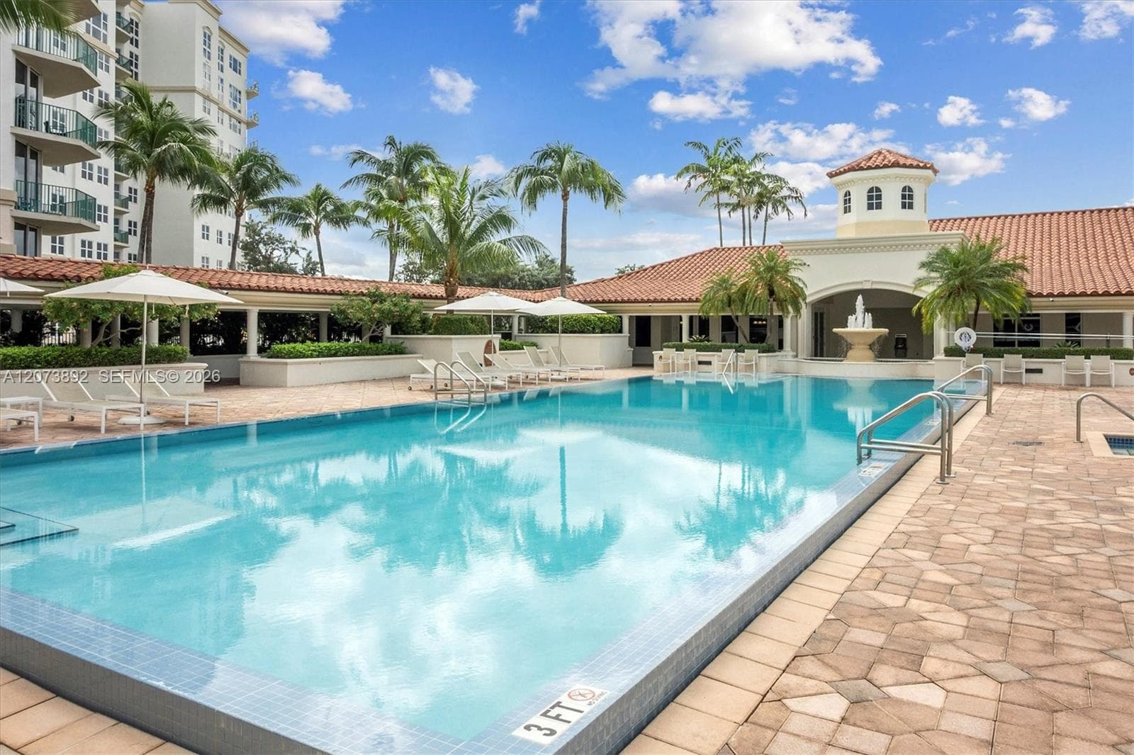20000 E Country Club Dr # 302, Aventura, FL 33180 photo 6