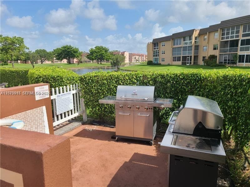 9360 Sunrise Lakes Blvd # 302, Sunrise, FL 33322 photo 8