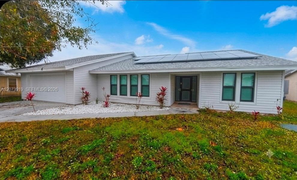 333 NE Greenbrier Ave, Port St. Lucie, FL 34983