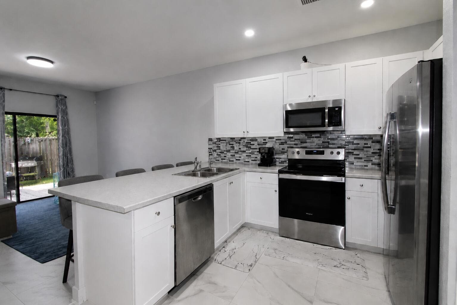 5437 NW 27TH Court, Margate, FL 33063 photo 9
