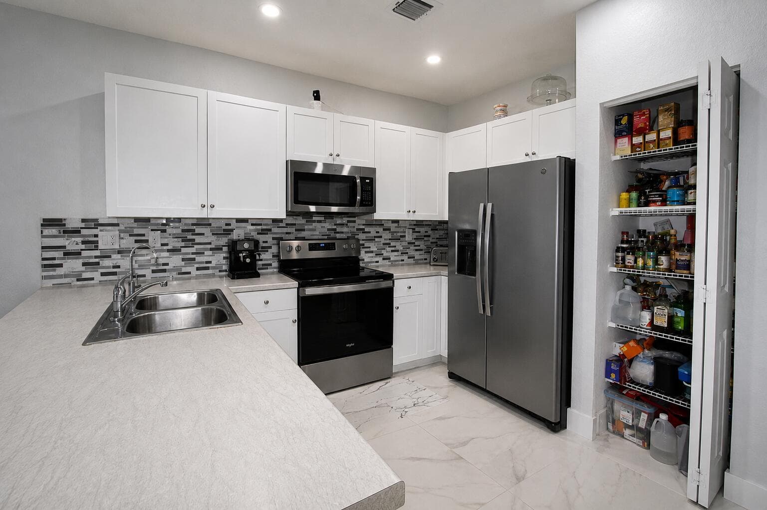 5437 NW 27TH Court, Margate, FL 33063 photo 8