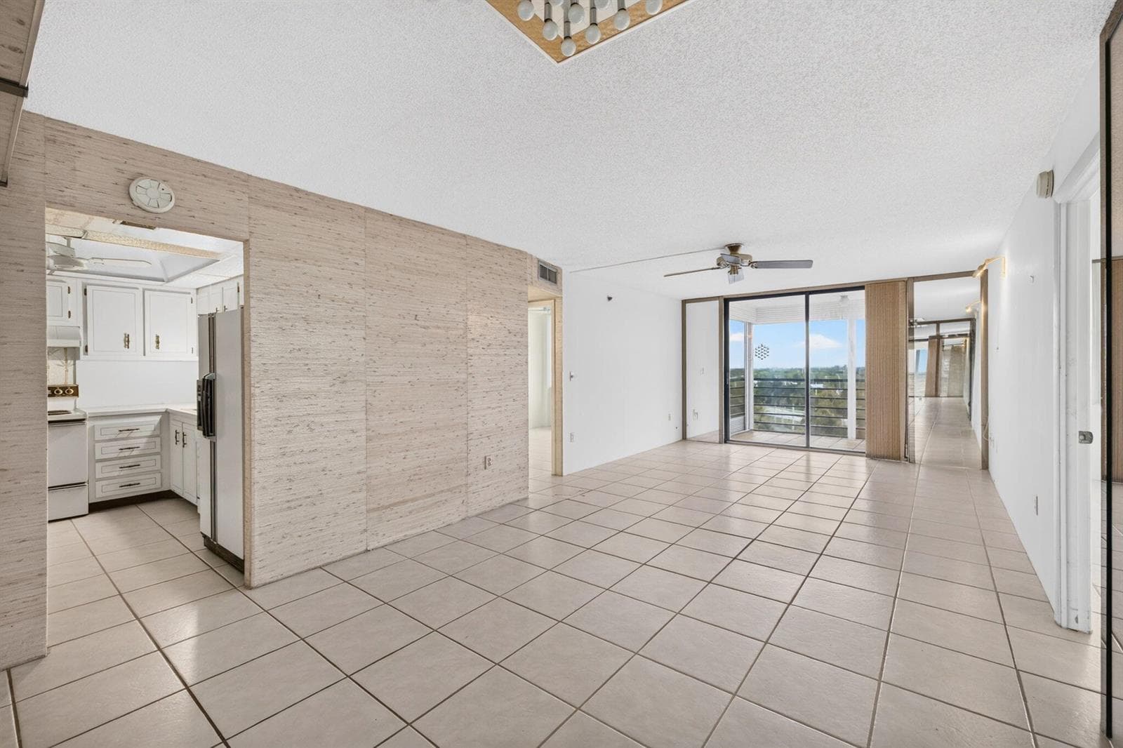 1100 St Charles Place # PH3, Pembroke Pines, FL 33026 photo 12