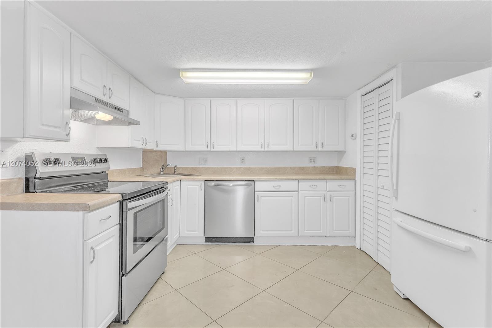 2175 NE 56th St # 103, Fort Lauderdale, FL 33308 photo 8