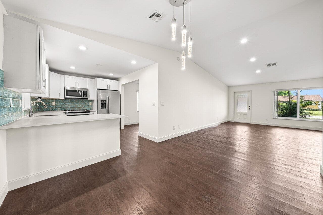 638 SW 4th Avenue, Boynton Beach, FL 33426 photo 7