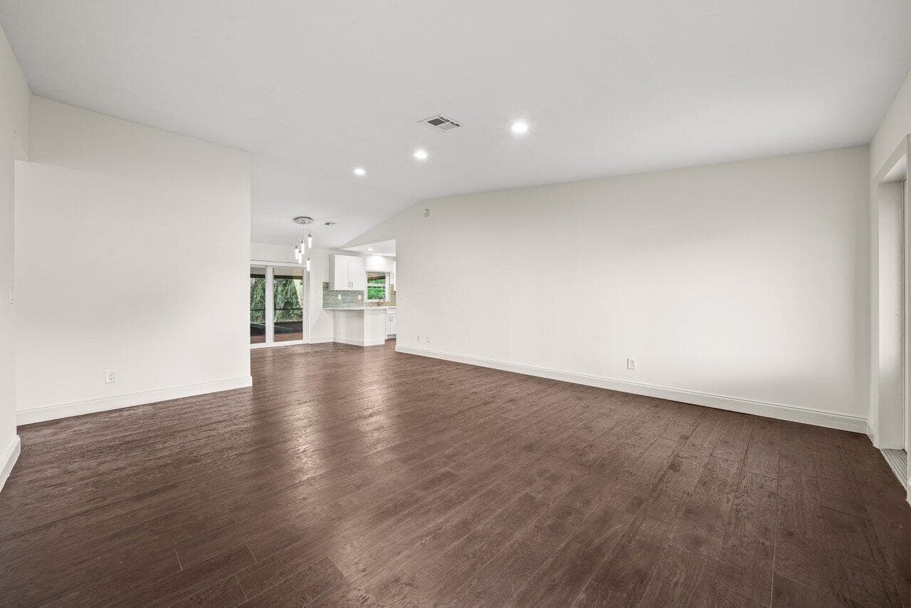 638 SW 4th Avenue, Boynton Beach, FL 33426 photo 8