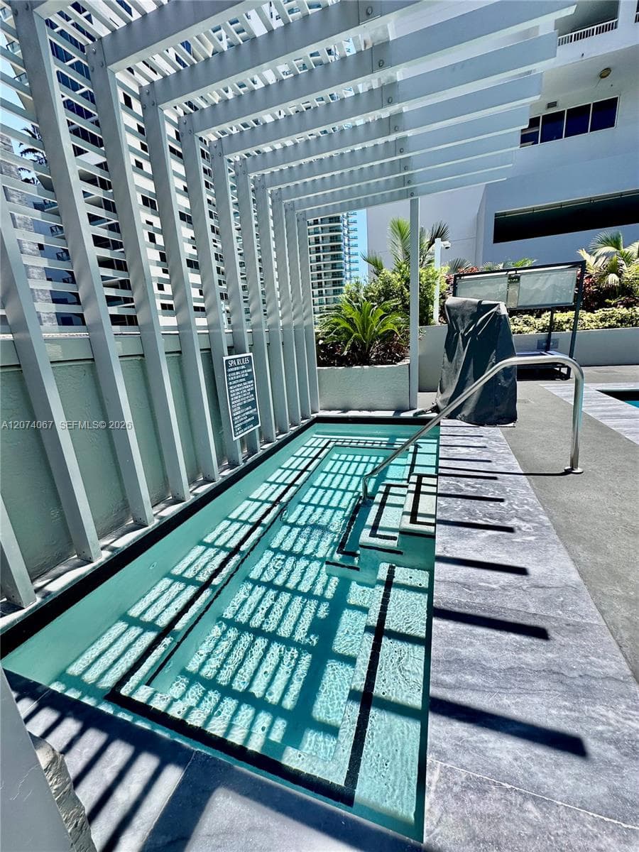 185 SE 14th Ter # 2206, Miami, FL 33131 photo 6