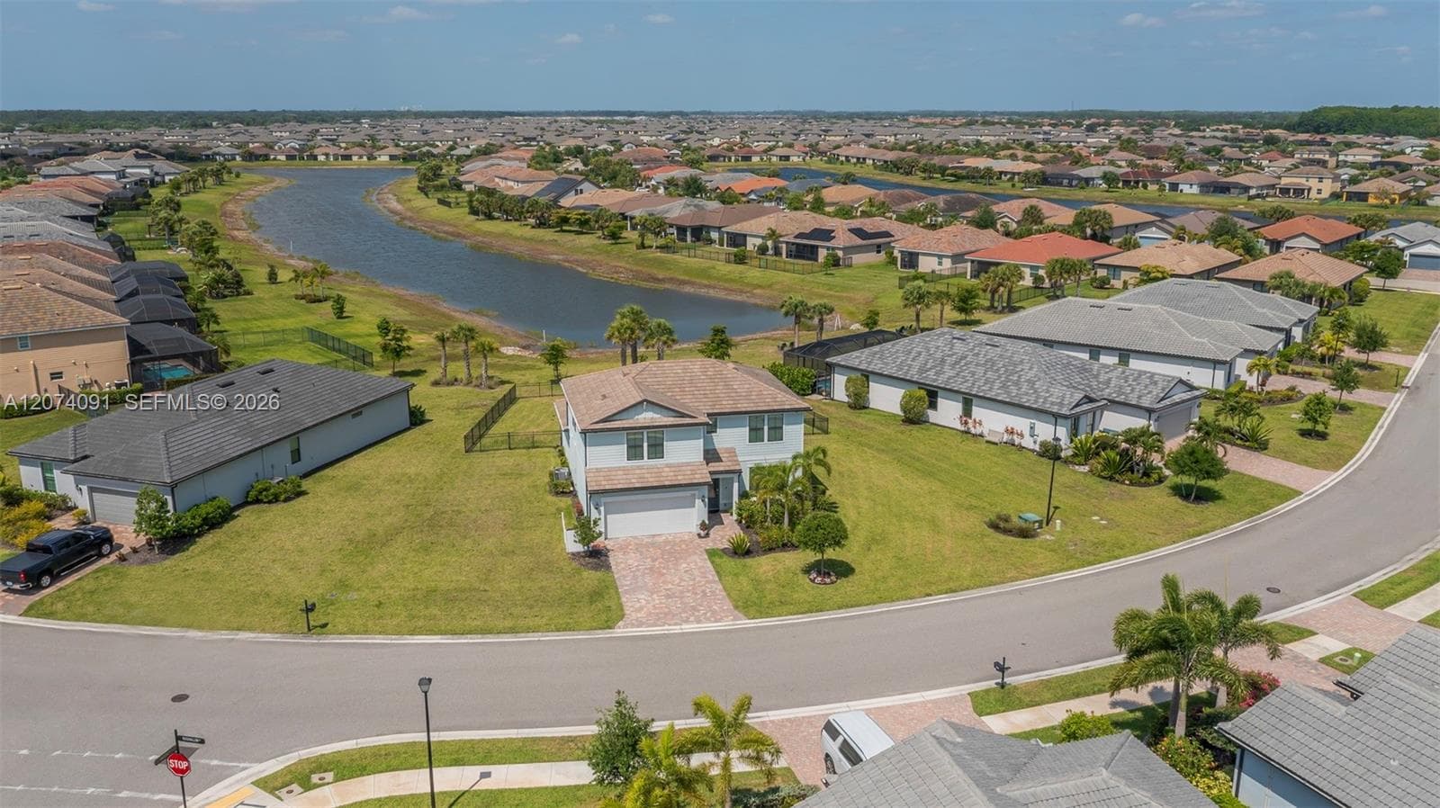 16241 Rosemallow Ln, Other City - In The State Of Florida, FL 33920 photo 6