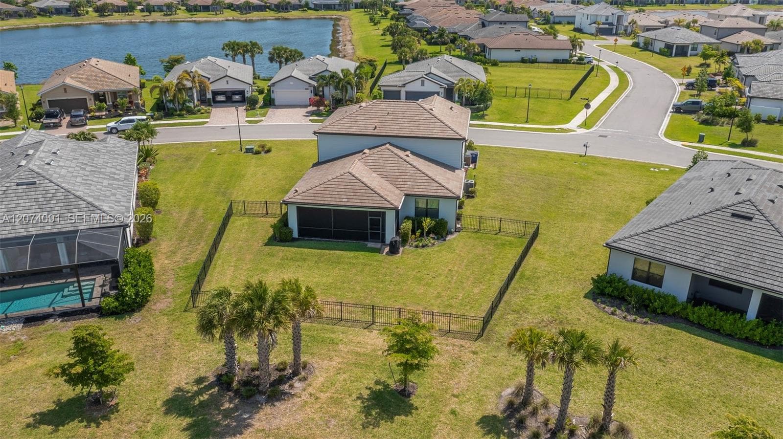 16241 Rosemallow Ln, Other City - In The State Of Florida, FL 33920 photo 10