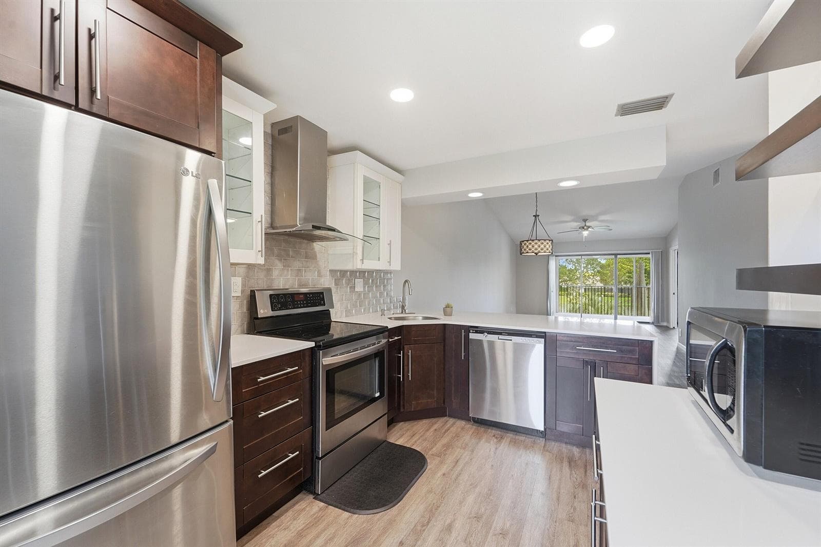 1033 BANKS Road # 203, Margate, FL 33063 photo 4