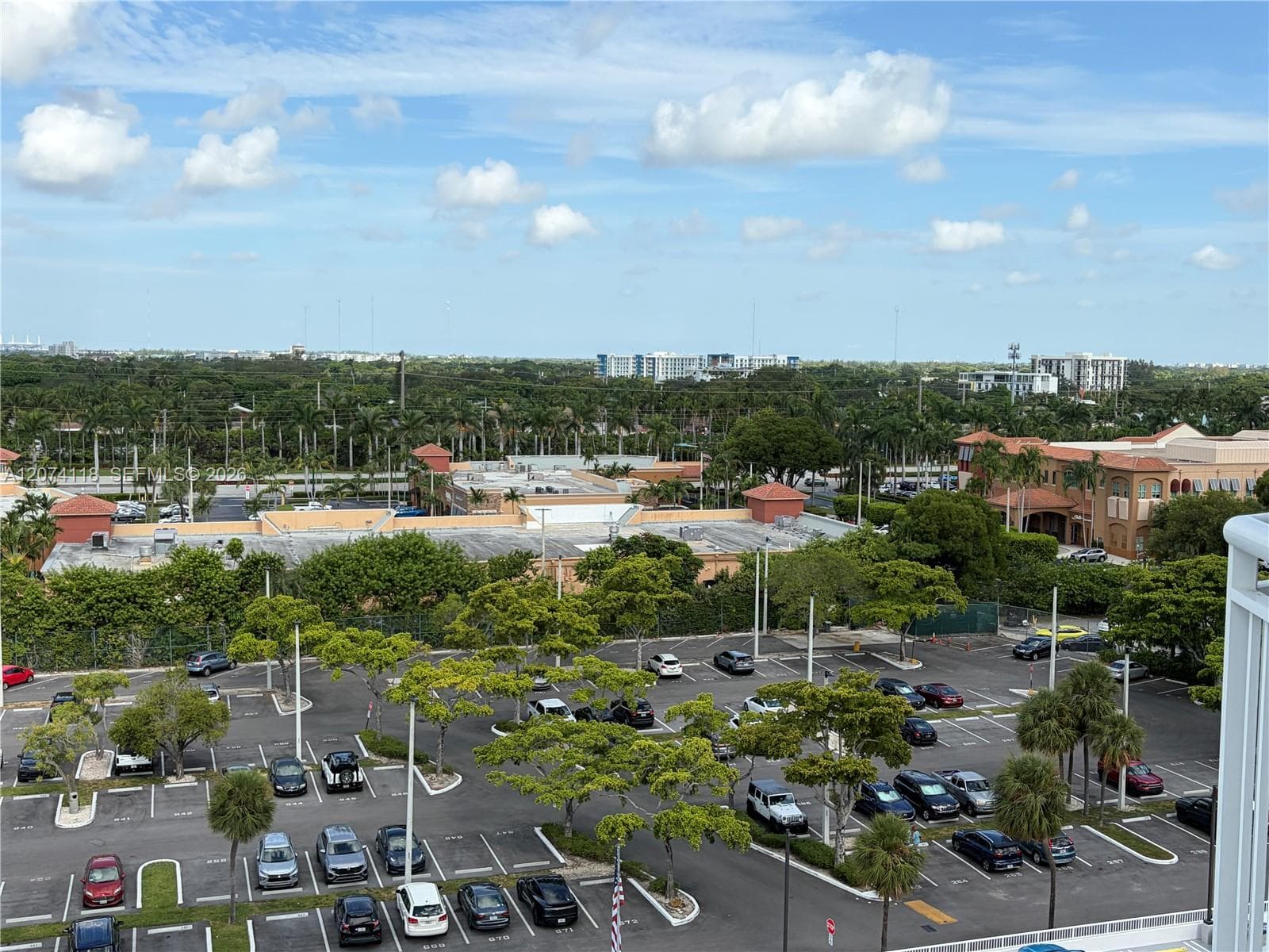 18011 Biscayne Blvd # 905, Aventura, FL 33160 photo 2