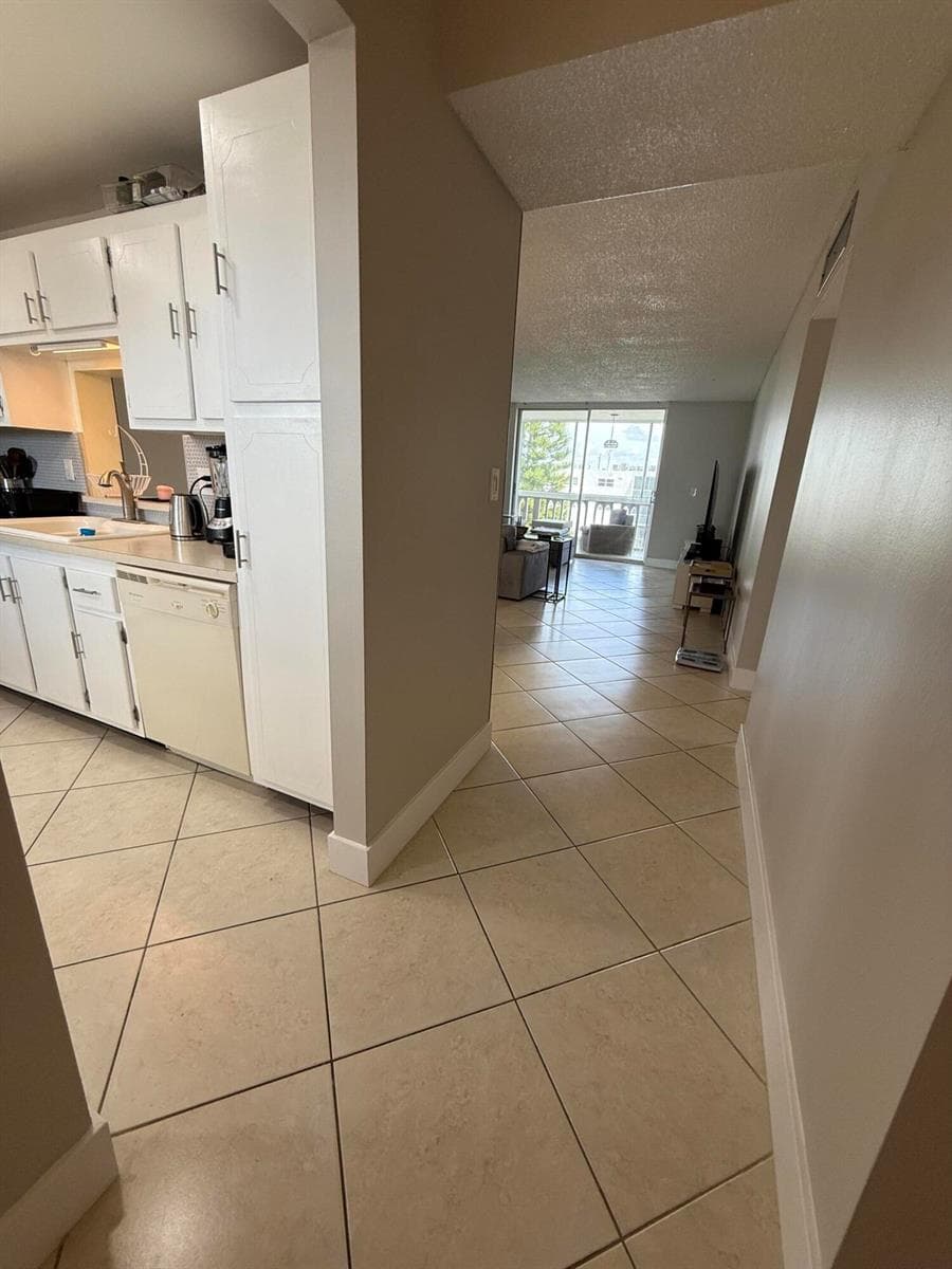 900 NE 12th Avenue # 708, Hallandale Beach, FL 33009 photo 7